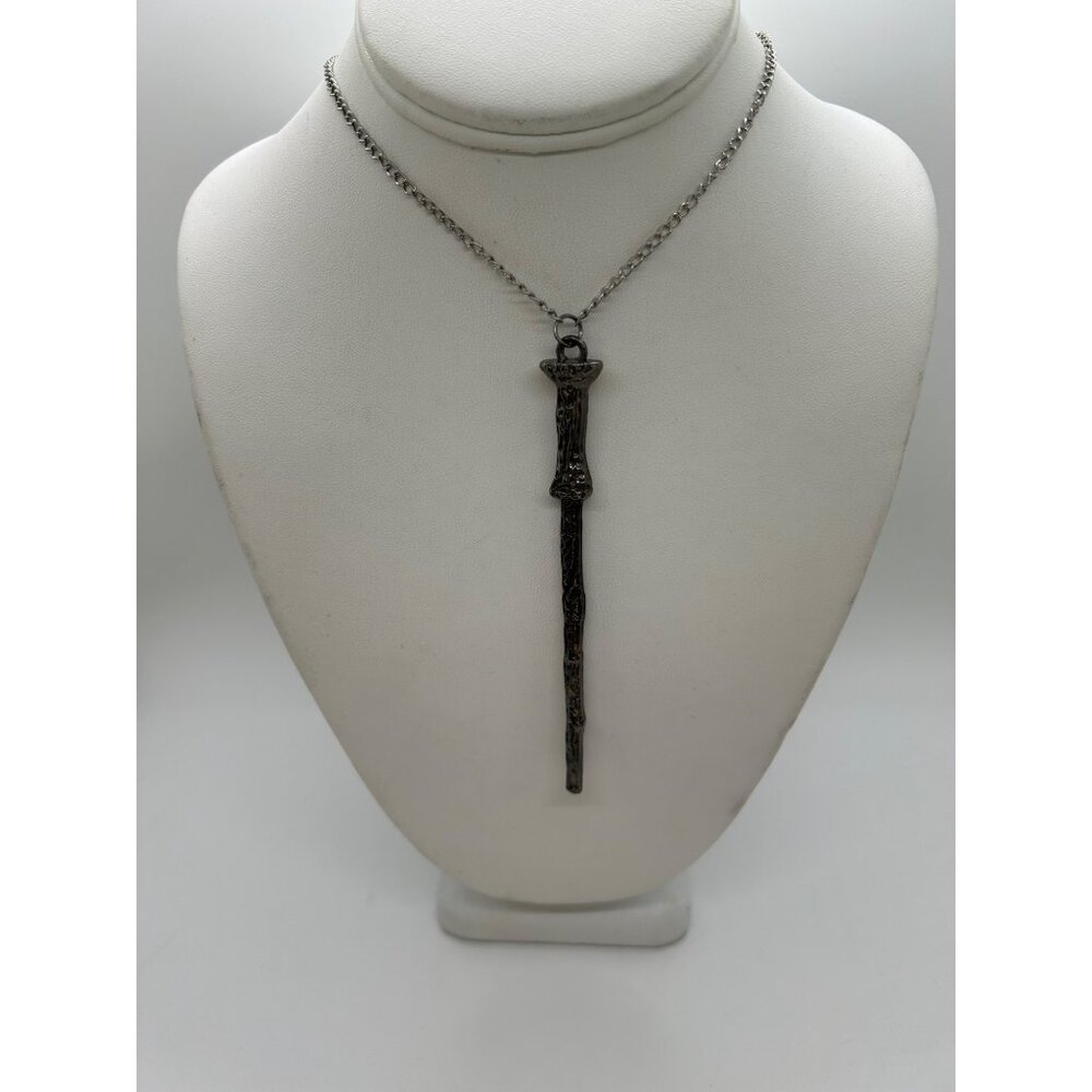Wizard Magic Wand Necklace Pendant Silvertone Goth Fantasy Film Prop Costume - Picture 5 of 12